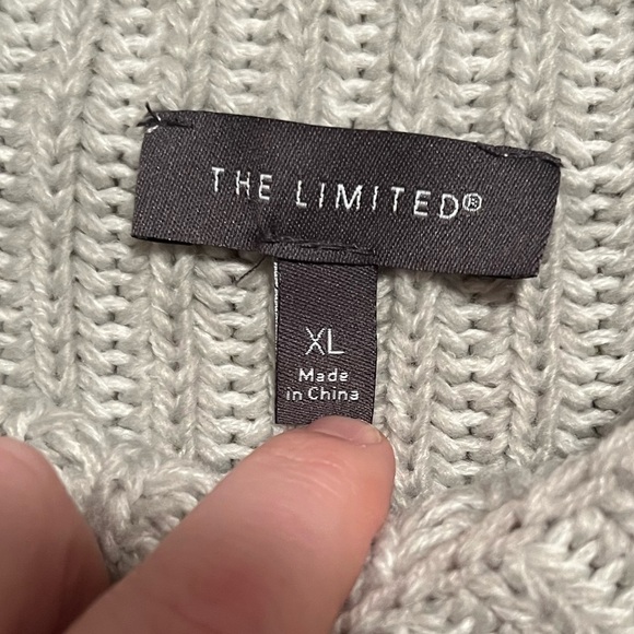 Gray mock neck sweater - Picture 6 of 8